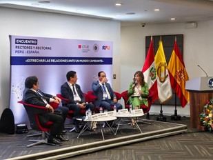 La Universidad de León fortalece la colaboración académica con Perú
