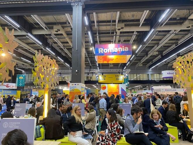 La Universidad de Oviedo impulsa su internacionalización en la feria EAIE de Gotemburgo