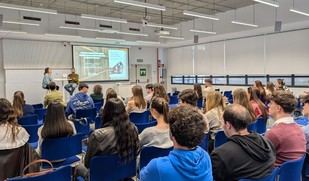 La Universidad Loyola presenta un libro sobre criminología en una masterclass abierta