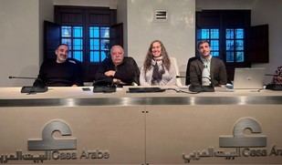 Conferencia sobre la lucha de las mujeres en Oriente Medio en la Universidad Loyola
