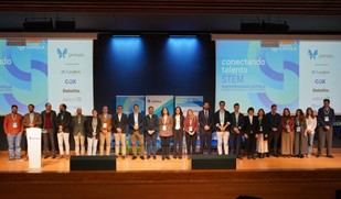 La Universidad Loyola conecta a estudiantes STEM con más de 50 empresas para potenciar su talento