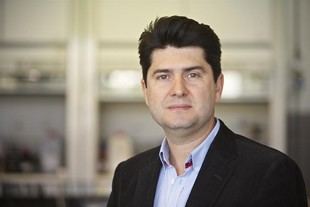 La Universidad de San Marcos otorga reconocimiento a Javier García Martínez por su trayectoria académica