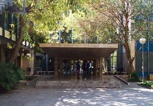 La Universitat de València impulsa un programa para innovar en la educación escolar