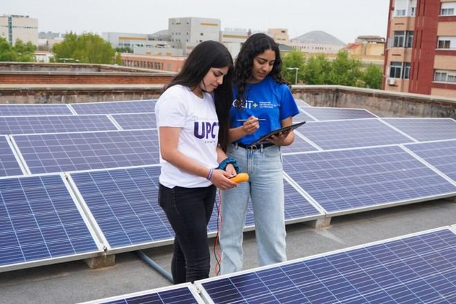 La UPCT invierte 200.000 euros en energía solar para el campus Alfonso XIII