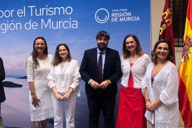 La UPCT firma el Pacto por el Turismo en Murcia