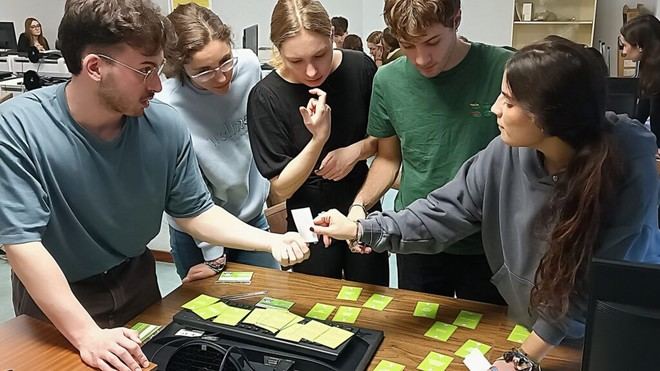 La UPM lanza ayudas para fortalecer las Comunidades EELISA, incluyendo a estudiantes como líderes de proyectos
