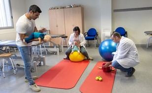 La UPNA lanza un nuevo diploma en fisioterapia para el cuidado integral del recién nacido
