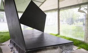 La UPNA finaliza la restauración de la escultura de Oteiza en el campus de Arrosadia