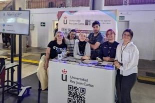 La URJC presenta su oferta educativa en el evento 'cazacracks'