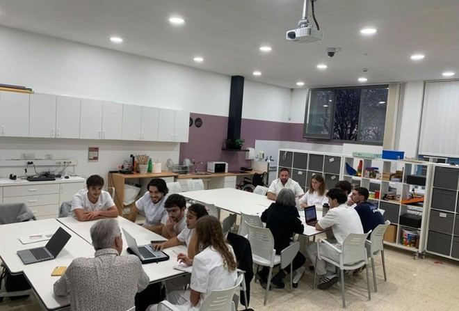 La UVic-UCC lanza el proyecto 'GEROS' para fomentar un envejecimiento saludable