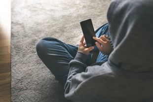 Impact de las redes sociales en la salud mental de los jóvenes