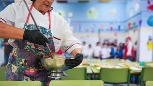 Más de 119.000 niños se benefician de las becas de comedor en Madrid para el curso 2025/26