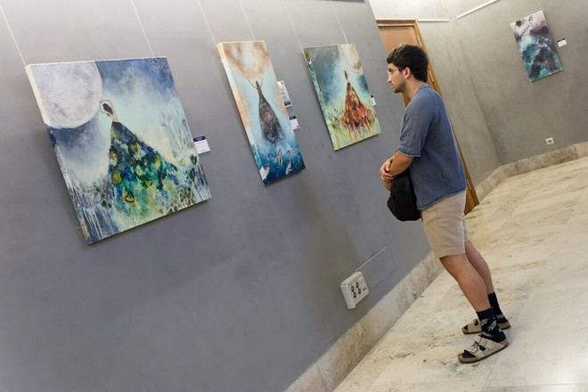 Exposición de Helena Martín en la Sala de Arte Paraninfo