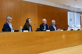 Debate sobre el futuro sostenible de la industria cerámica en la UJI