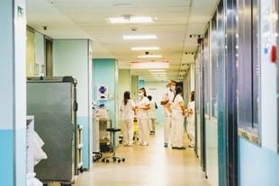 La IA reduce un 11% las urgencias en el Hospital Arnau de Vilanova