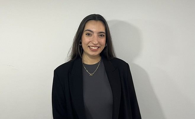 Leyre Aranaz Jiménez recibe el premio al mejor trabajo sobre discapacidad en la UPNA