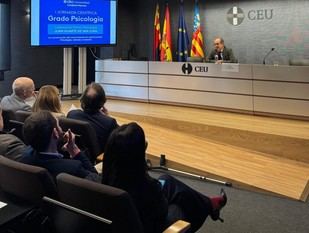 Éxito en la I Jornada Científica de Psicología del CEU de Elche