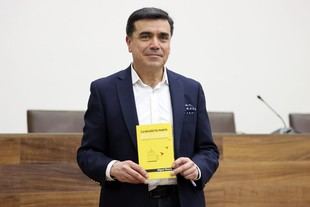 Presentan libro sobre la transformación de la educación en Chile