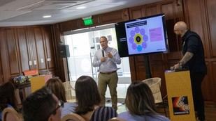 Líderes en recursos humanos abordan el bienestar laboral como clave empresarial