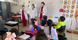 Estudiantes realizan Feria de Salud Escolar en Primaria Cuauhtémoc
