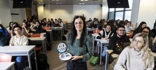 Estudiantes de Magisterio del CEU reciben formación en inclusión auditiva con ASPAS-Castellón