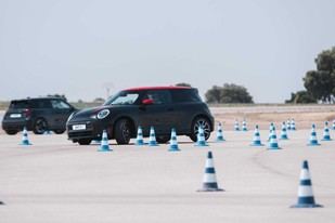 Nuevos modelos MINI John Cooper Works destacan en Hakka Ring