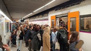 El uso frecuente del tren se asocia con mayores síntomas de ansiedad y depresión