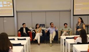 Loyola organiza el programa "Adopta a un egresado" para conectar estudiantes y antiguos alumnos