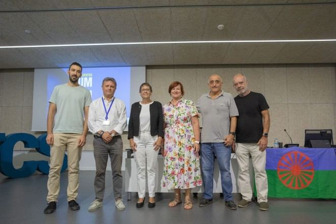 La UJI celebra la III Trobada de profesionales Kumpania para mejorar la educación de la juventud gitana