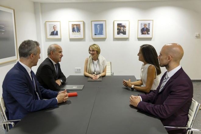 UJI y UNED firman acuerdo para fortalecer la colaboración académica y cultural
