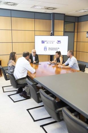 UJI y Ayuntamiento de la Vall d'Uixó renuevan su compromiso con la Cátedra de Actividad Física y Oncología