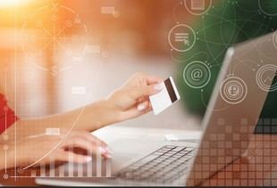 Lyra impulsa el comercio con pagos digitales y tecnología avanzada