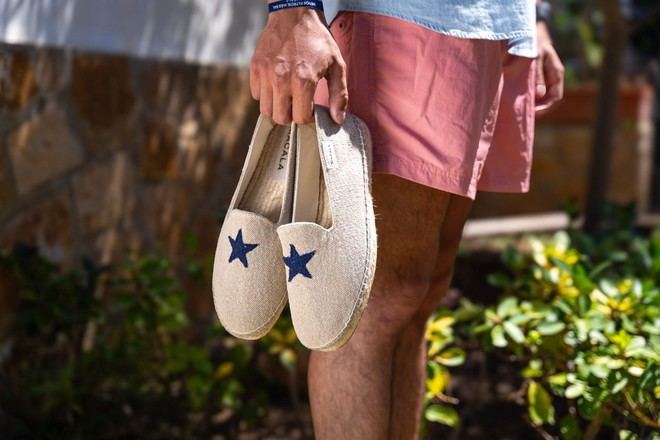 Macala lanza alpargatas artesanales que combinan tradición y diseño moderno