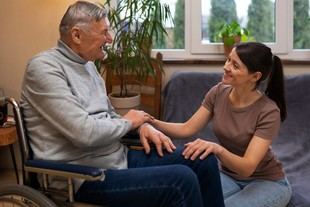 La salud mental positiva reduce la carga en cuidadores informales