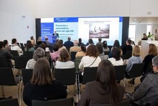 Martínez-González aboga por una Universidad que enfrente los retos de la salud pública