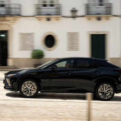 Lexus supera las 100.000 unidades en circulación en España