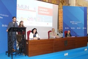 Más de 200 estudiantes participan en simulación de la ONU en CEU UAO