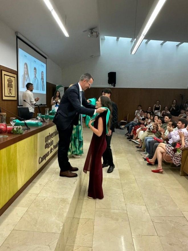 Graduación de 44 estudiantes de Fisioterapia en Ponferrada