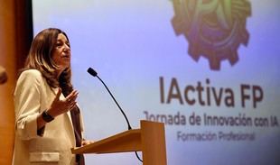 Más de 400 docentes de FP asisten a jornadas sobre IA en Andalucía