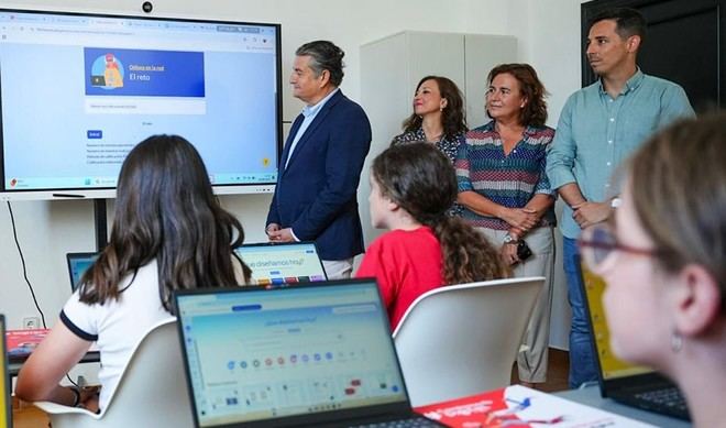 Más de 540 estudiantes de FP realizarán prácticas en la Agencia Digital de Andalucía