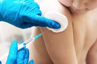 Expertos advierten sobre el riesgo de sarampión en vacaciones de verano
