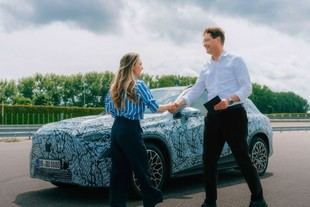 Ola Källenius pone a prueba el nuevo GLC eléctrico de Mercedes-Benz con cinco desafíos
