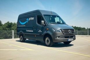 Mercedes-Benz Vans entrega casi 5,000 vehículos eléctricos a Amazon