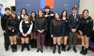 Mineduc establece mesa de trabajo con centros de estudiantes en Santiago