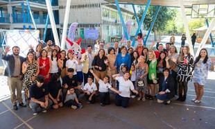 Mineduc y Junaeb inician entrega de útiles y textos escolares 2026