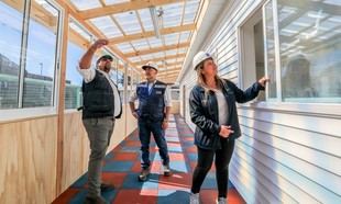 Ministro de Educación verifica avances en jardines infantiles de Tomé