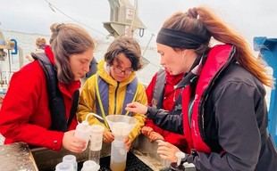 Estudiantes de Sorbonne Université se preparan para la misión Bougainville en el mar