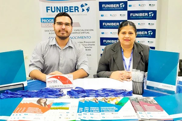 FUNIBER Paraguay en la feria MOBE 2025 de la UNA