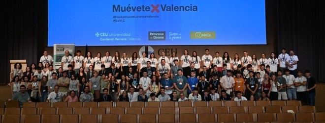 Jóvenes proponen soluciones innovadoras en hackathon para la reconstrucción de Valencia tras la DANA
