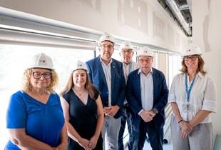 Inauguran en Vic una clínica odontológica universitaria con enfoque académico
